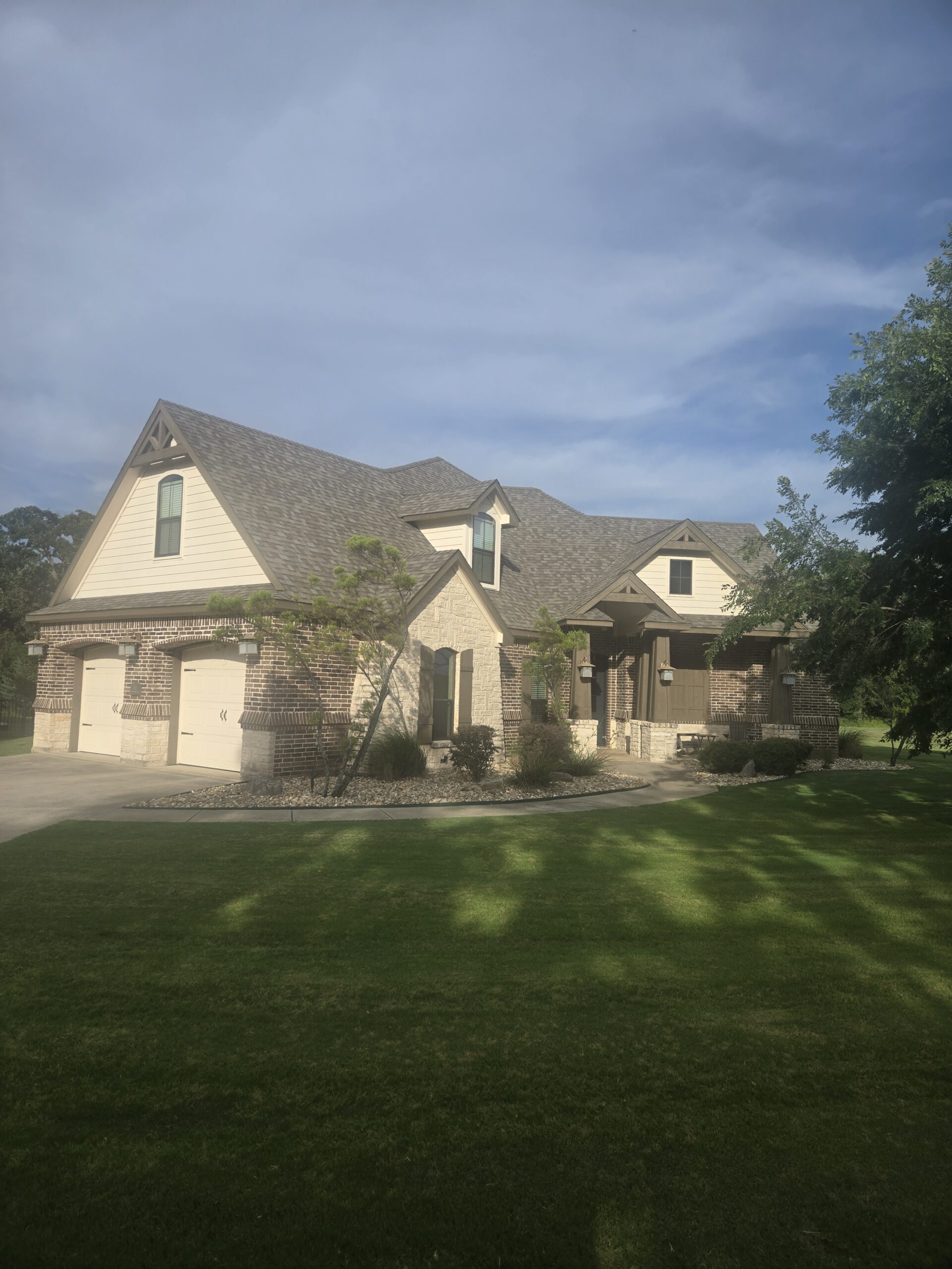 Completed roofing project in North Texas